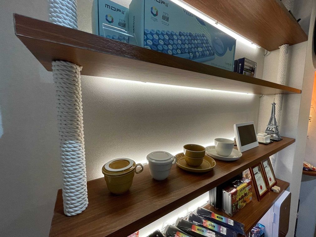 レンタルブースの展示棚
